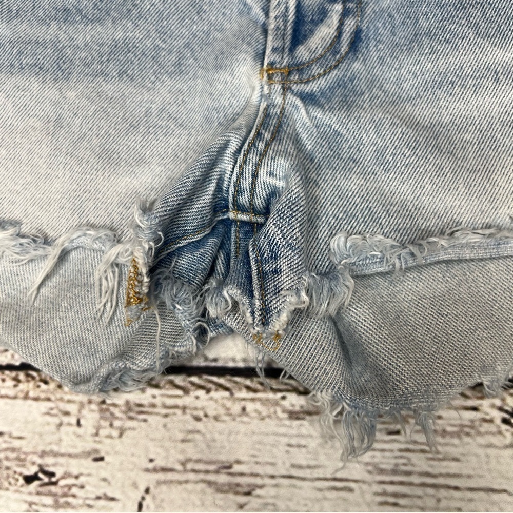 Agolde Distressed Parker Denim Shorts Size 26 - Picture 6 of 14
